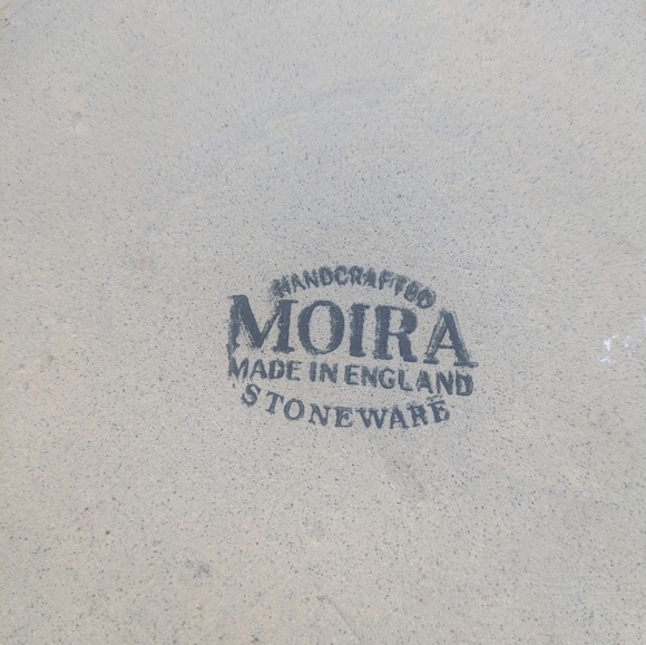 Moira Stoneware "The Boss" Handcrafted Dog Bowl - Picture 6 of 6